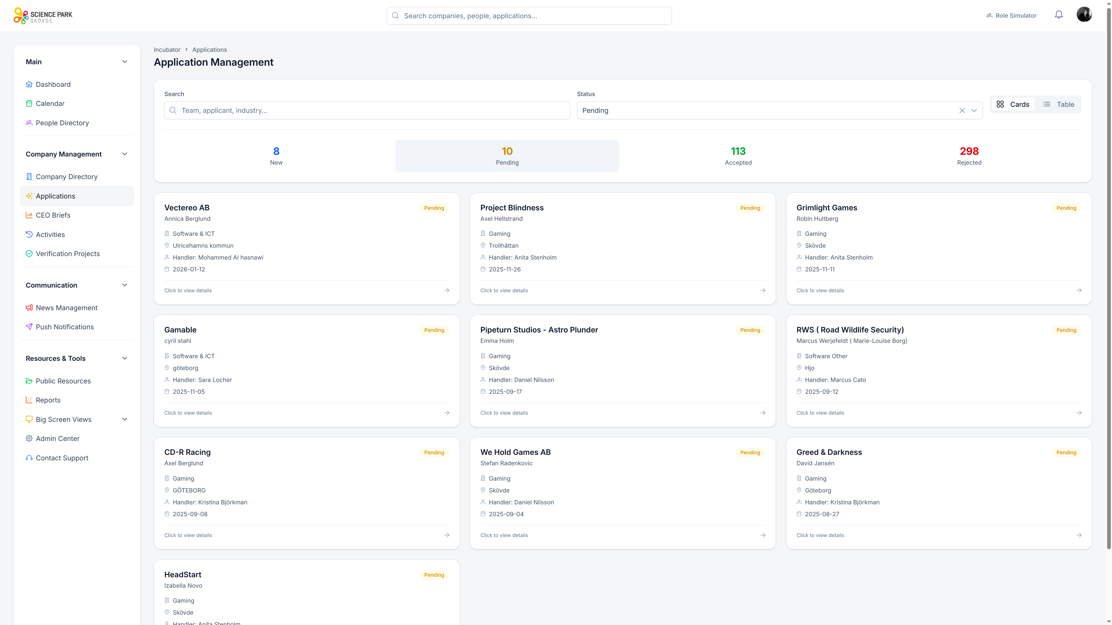 Application Management with status pipeline